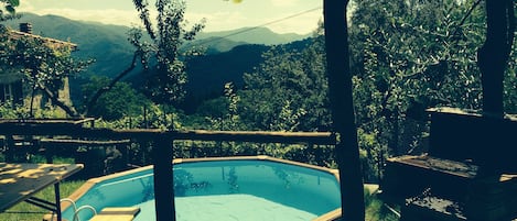 Casa Prosperi patio and pool with a view