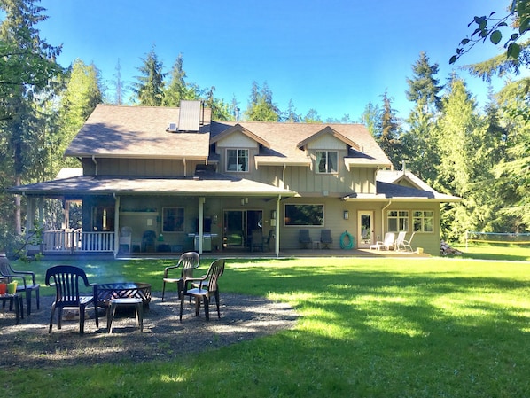 Large Yard, Complete with Yard Games and Fire Pit