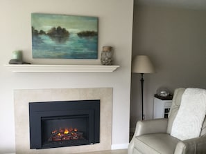 Electric fireplace 