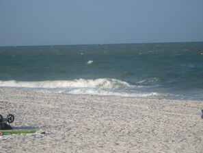 VANDERBILT BEACH 4 BLOCKS AWAY
