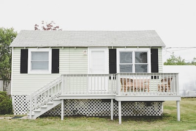 Waterfront Cottage with Marina Access 