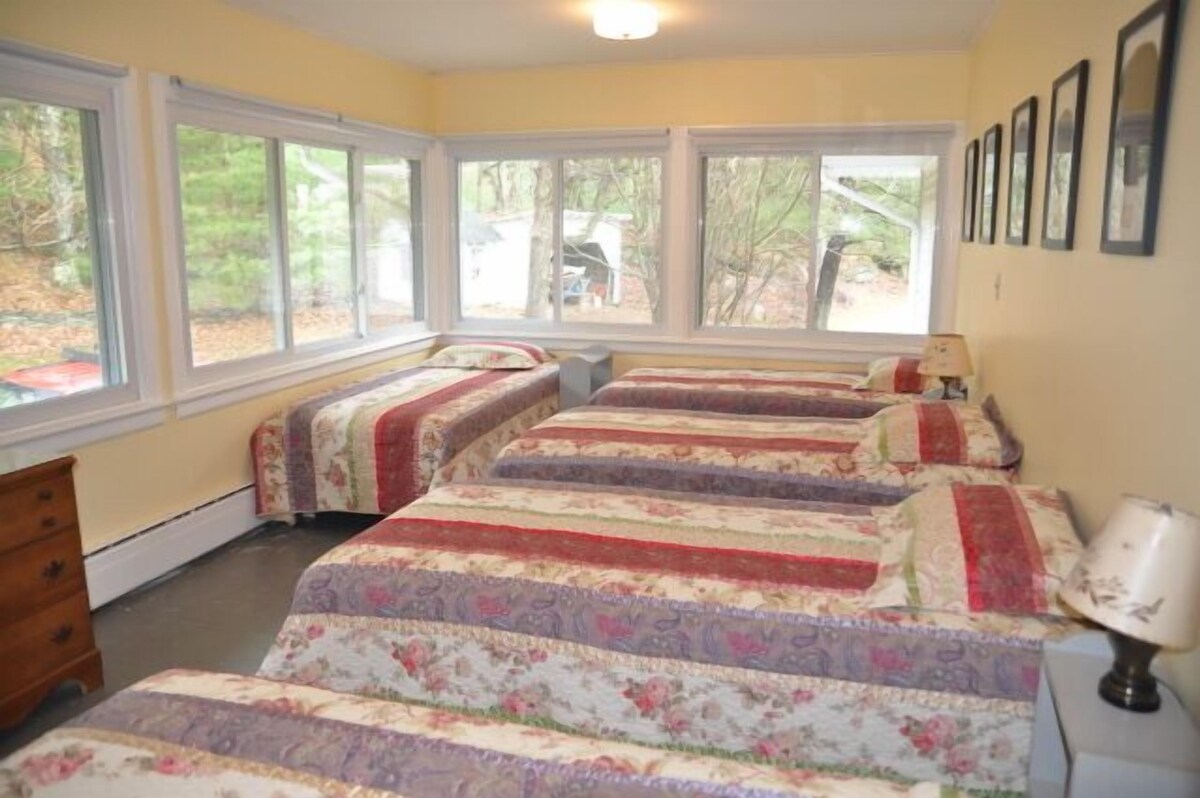 Classic Catskills Estate, Amazing Location!