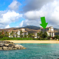 See the green arrow to see where our amazing 15th floor penthouse is located.