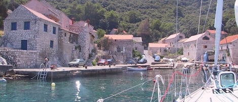 Lucica Bay 