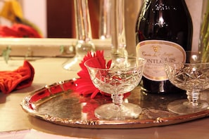 For lovers,
Ask for a wine bottle with supplement
