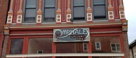 The Omphale Vacation Rentals in Historic Calumet feature 2 beautiful apartments