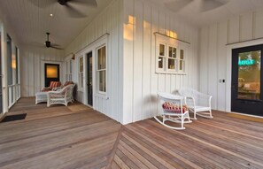 Screened In Back Porch