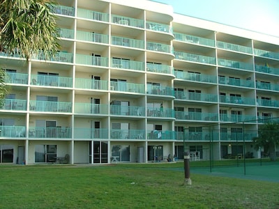 Beautiful Beach Front Condo 2 BR/2 BA -- YOLO - YOU ONLY LIVE ONCE!