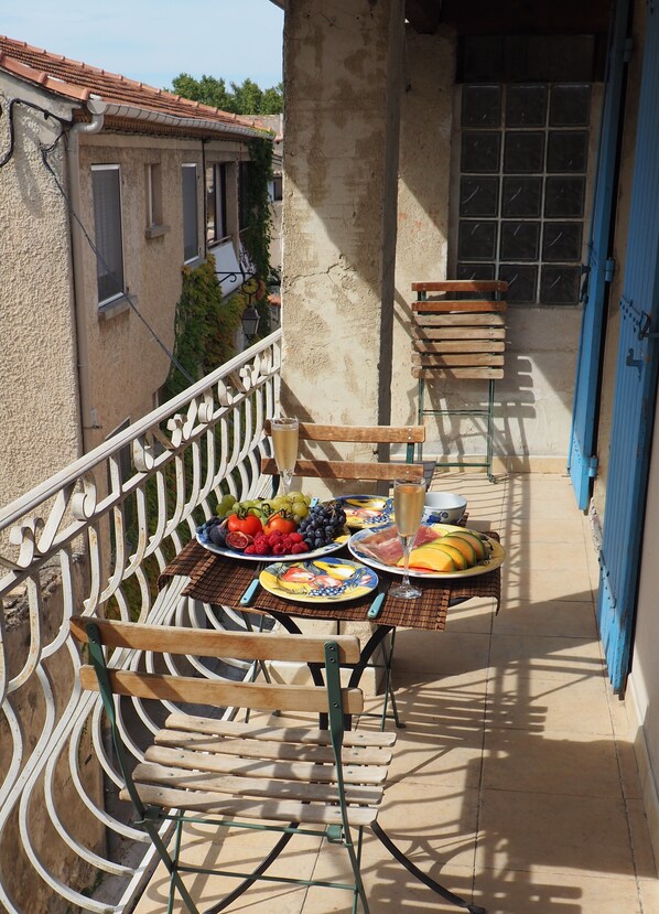 Lunch on the balcony