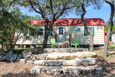 Gorgeous Cozy Cabin in Canyon Lake