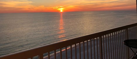 Perfect sunset view you can enjoy at the private balcony! 