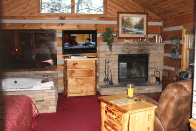 DO NOT DISTURB*Honeymoon*Pigeon Forge* WiFi*Hot Tub*LgTV*Xfinity* tttcabins