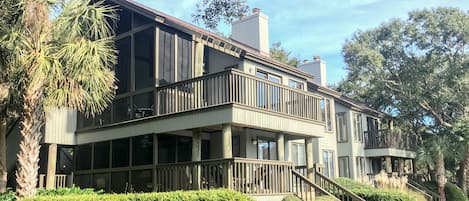 First floor villa withdeck leading to the Lake