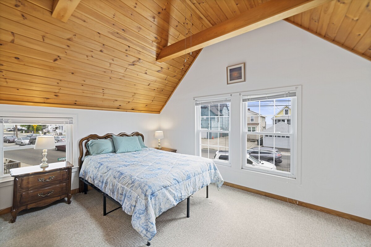 Beach Cottage close to Silver Sands State Park