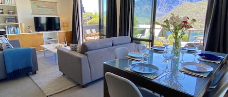 Breathtaking panoramic views across Lake Wakatipu and Remarkables mountains. 