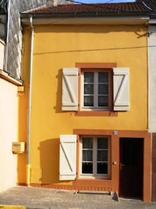 Sarrebourg: Casa de pueblo verdadero remanso de paz, equipado gd conf. por 5 por