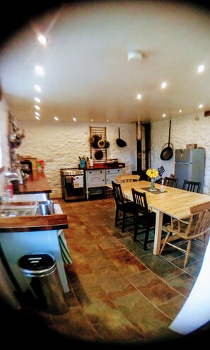 Kitchen diner