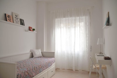  Lovely days in Ostia. Comfortable apartment, calm and bright, near the Metro