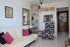 View into the hall and kitchen hatch