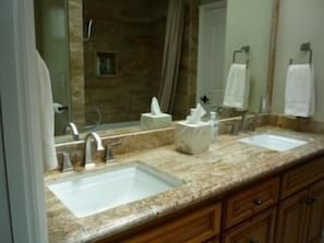 double sinks in bathroom