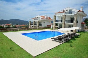 Beautiful pool maintained daily