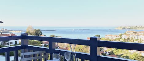 Depuis le balcon/Terrasse vue merdominant sur toute la baie de Saint jean de luz