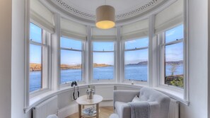 Turret seating area