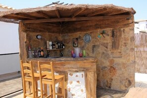 Bar (in der Unterkunft)