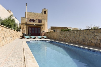 Ta'Karkar Villa with Private Pool