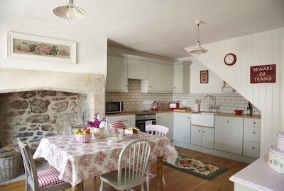 Bridge Cottage, a lovely Grade II listed cottage in a central location.