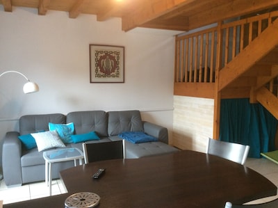 T3 duplex wifi terrace, holiday checks accepted, private parking 