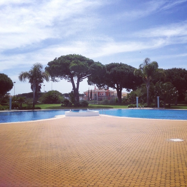 Al-Sakia pool and Gardens