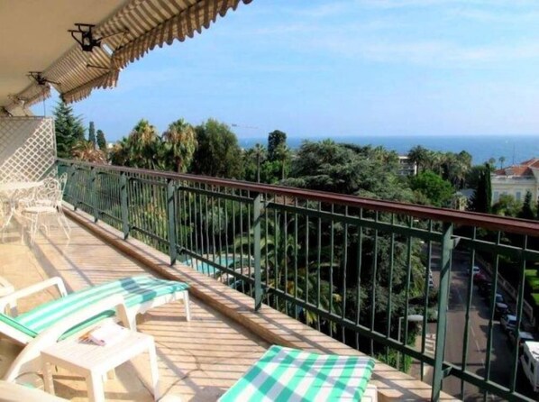 Terrasse / Balkon