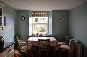 Kitchen seating