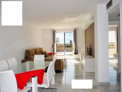 Very big apartment close to the beach with terrace