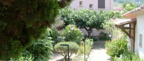 Jardines del alojamiento