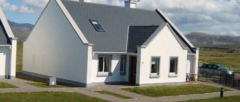 Dun an Oir Cottage: Beautiful new cottage on the world famous Dingle Peninsula.