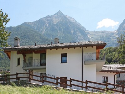 Valle de Aosta: caminar / GOLF / Montaña / Relax (WIFI)