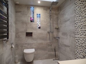 Coach House Walk In Shower