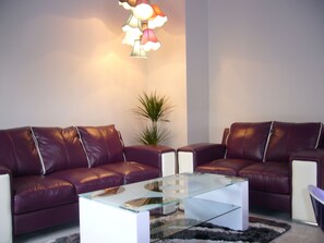 Coach House Lounge