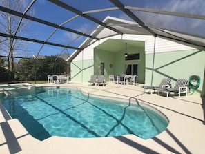 Large pool deck with ample space for 10 people