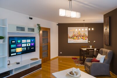 "SantaMaria II" Apartamento amplio a 4km de Santiago, conexión WiFi-Netflix-HBO