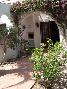 Casa rural en parque con piscina comunitaria