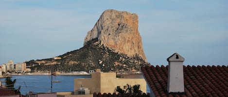 Ihr Blick auf das Meer und den Penon de Ifach