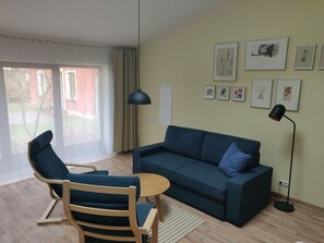 Schlafzimmer 1, Sitzplatz (Schlafsofa)