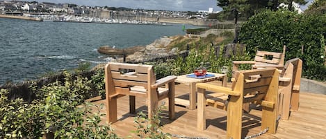 Terrasse privée directe sur la mer à 30 mètres avec accès direct au sentier  GR