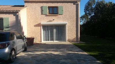 Belle maison calme, confortable avec piscine pour des vacances familiales