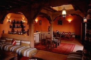 Bar (in der Unterkunft)