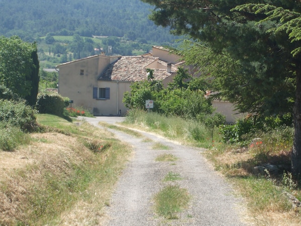 Location en Provence au pied du Luberon