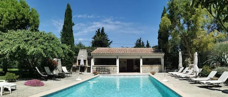 La piscine, le pool house, les plages